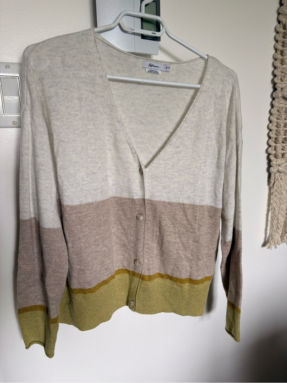 Reitmans Beige cashmere blend, Taupe & Olive Colorblock V-Neck Cardigan